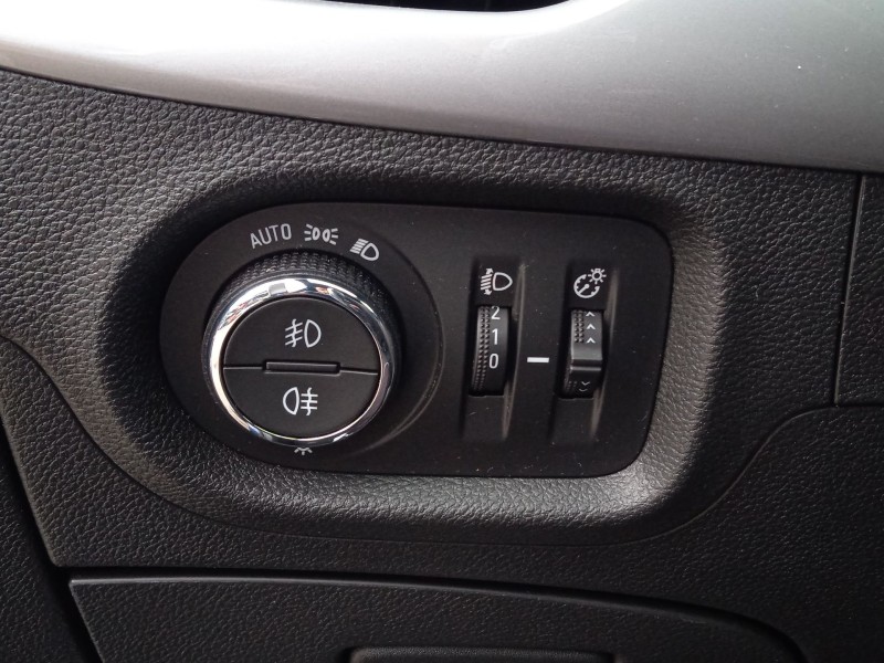 opel astra k (b16) del año 2020