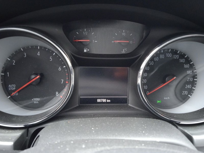 opel astra k (b16) del año 2020