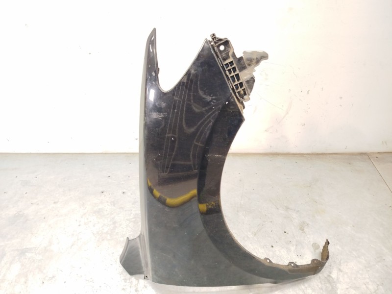 Recambio de aleta delantera derecha para hyundai santa fé ii (cm) 2.2 crdi referencia OEM IAM 663202B500  