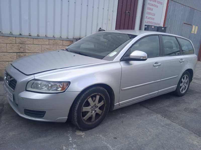 volvo v50 familiar del año 2011