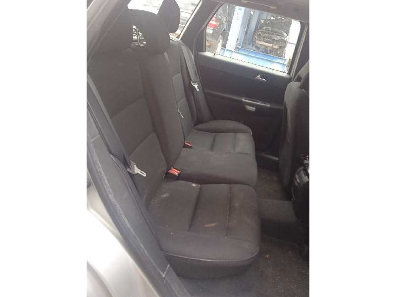 volvo v50 familiar del año 2011