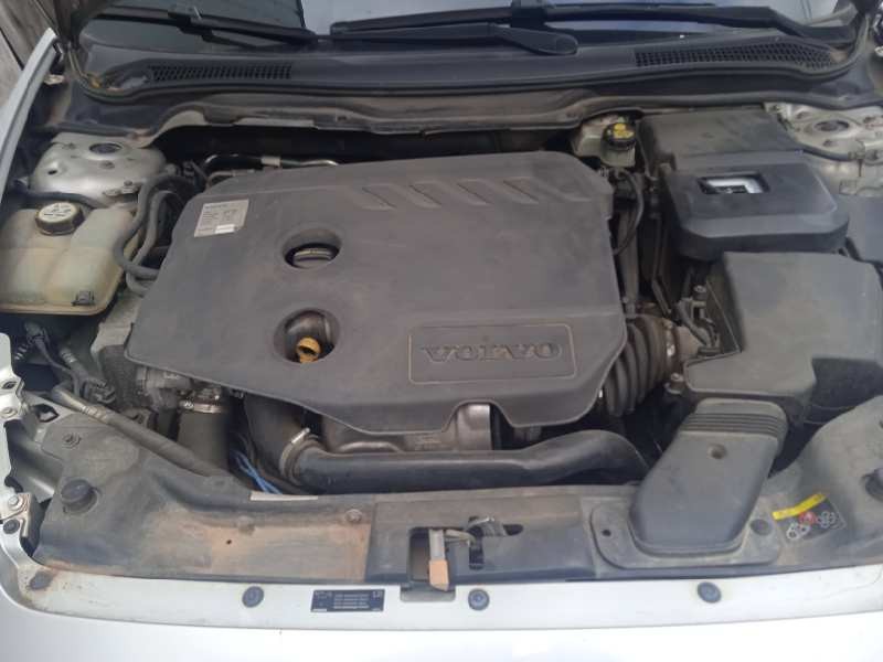 volvo v50 familiar del año 2011