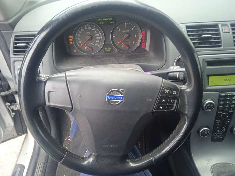 volvo v50 familiar del año 2011