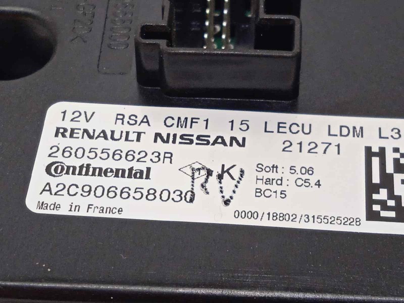 Recambio de centralita led izquierda para renault captur ii referencia OEM IAM 260556623R  