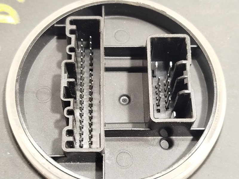 Recambio de centralita led derecha para lynk & co 01 phev referencia OEM IAM 8888254338  