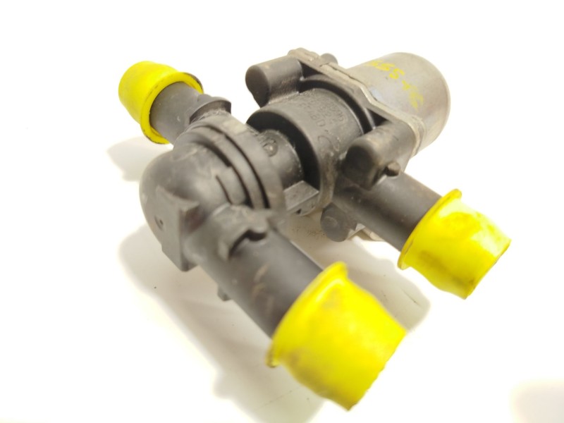 Recambio de bomba agua para lynk & co 01 phev referencia OEM IAM 8888038596 31461924 