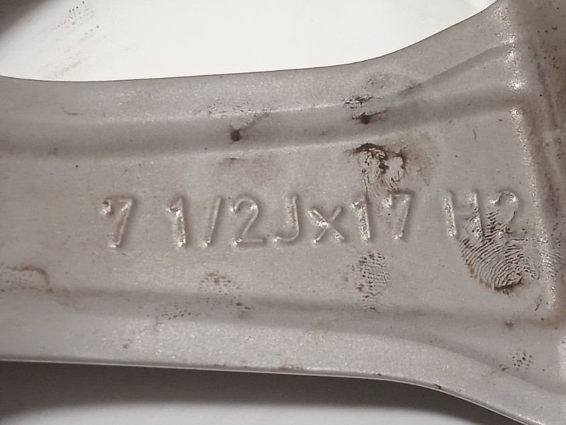 Recambio de llanta para bmw serie 3 berlina (g20) 320i referencia OEM IAM 7915323 36117915323 