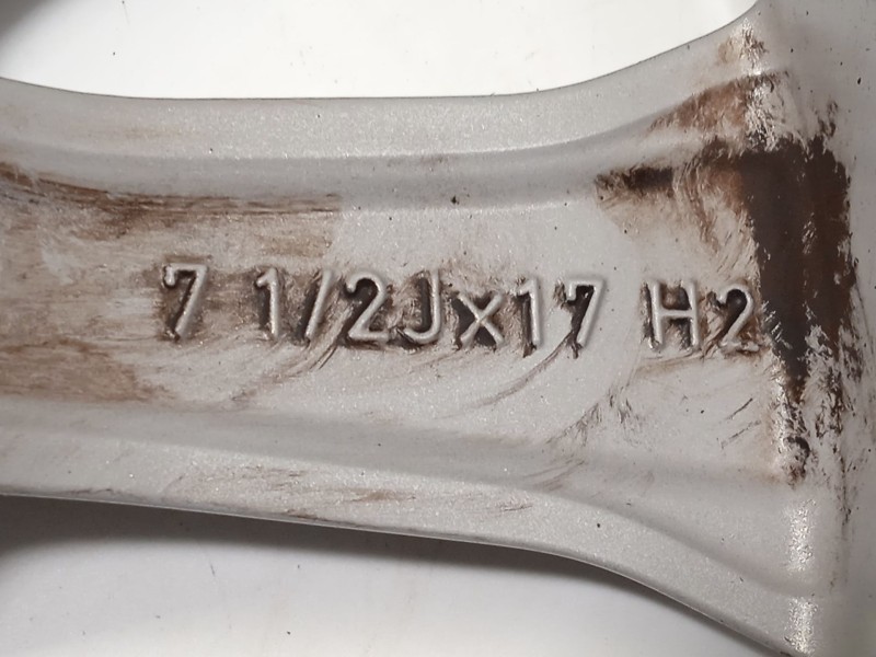 Recambio de llanta para bmw serie 3 berlina (g20) 320i referencia OEM IAM 7915323 36117915323 