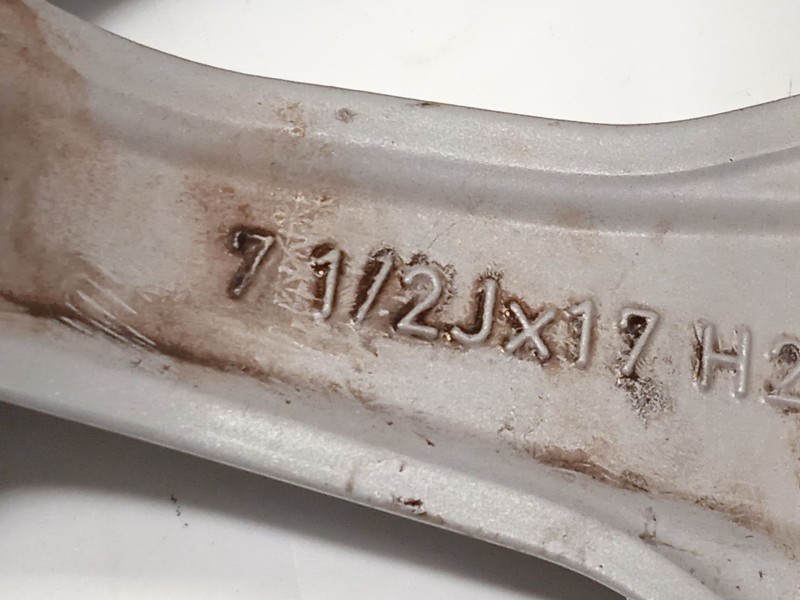 Recambio de llanta para bmw serie 3 berlina (g20) 320i referencia OEM IAM 7915323 36117915323 