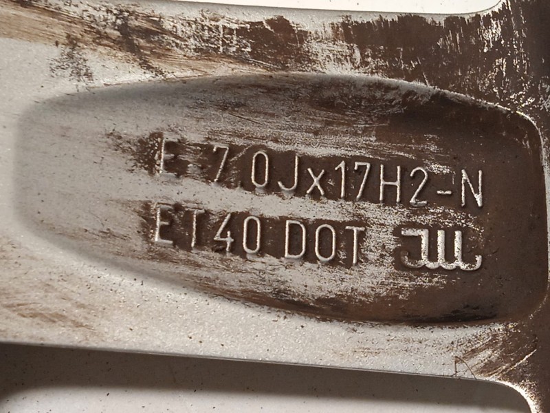 Recambio de llanta para audi q3 (f3b) 35 tdi referencia OEM IAM 83A601025F  