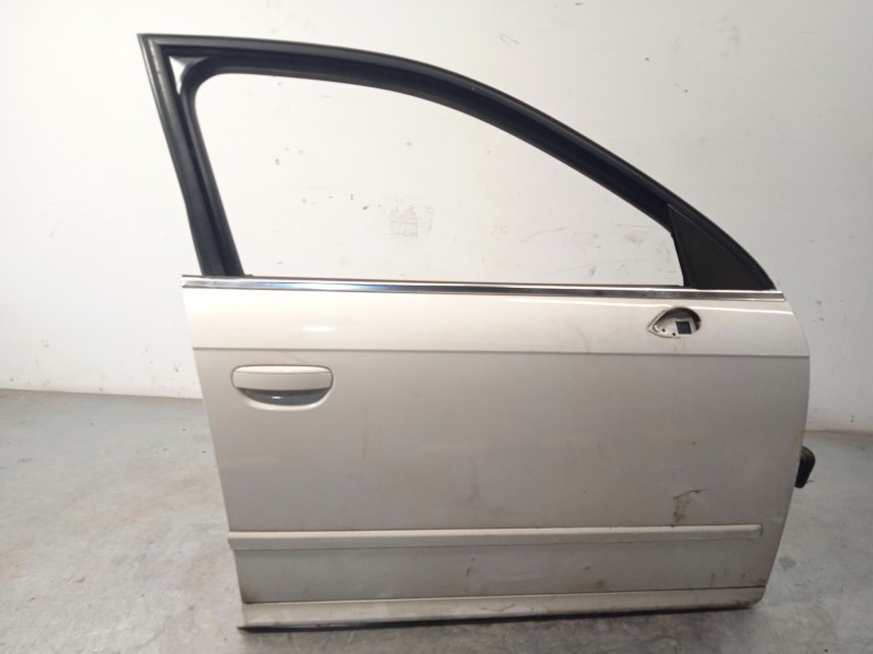 Recambio de puerta delantera derecha para seat exeo st (3r5) 2.0 tdi referencia OEM IAM 3R0831052  
