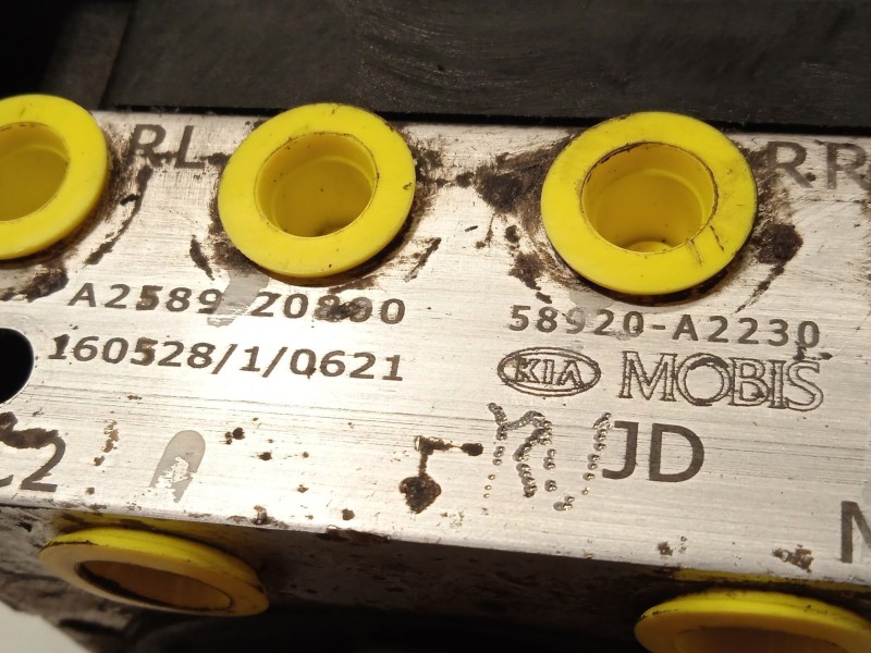 Recambio de abs para kia cee´d concept referencia OEM IAM 58920A2230 6158945200 A258920800