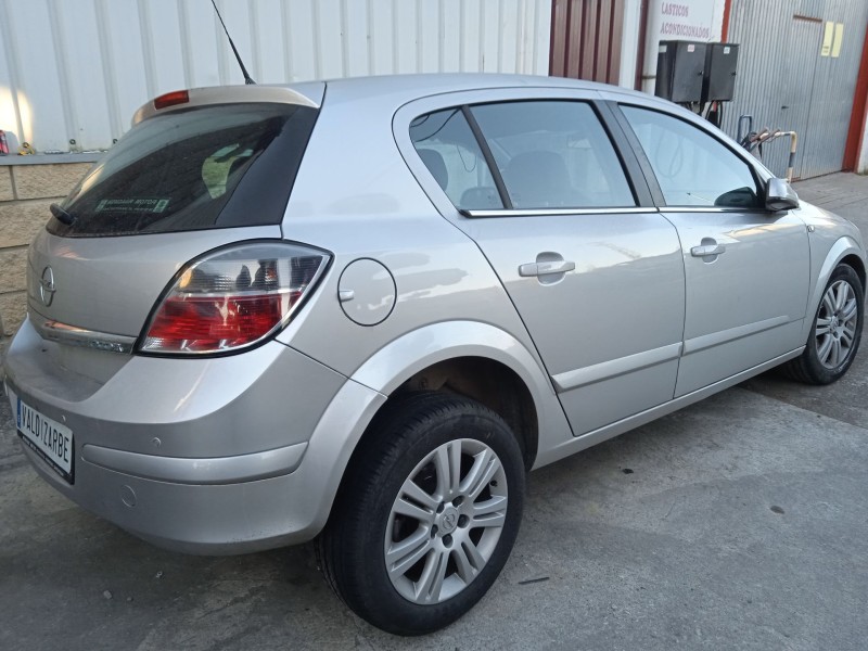 opel astra h (a04) del año 2007