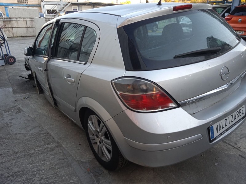 opel astra h (a04) del año 2007