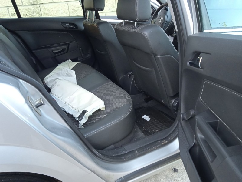 opel astra h (a04) del año 2007