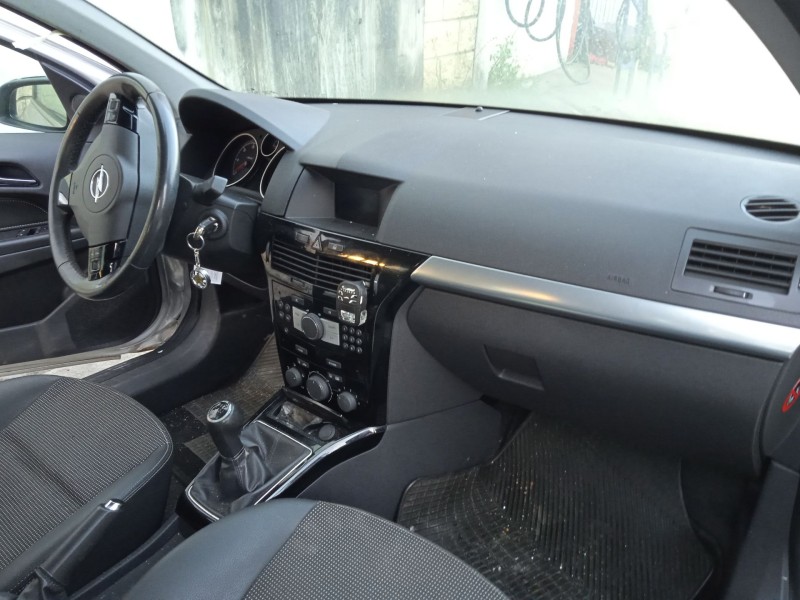 opel astra h (a04) del año 2007