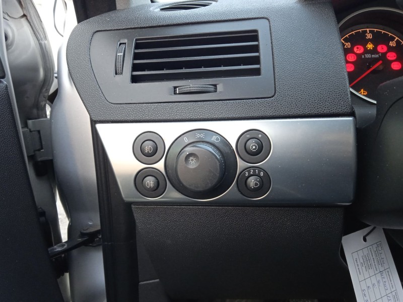 opel astra h (a04) del año 2007