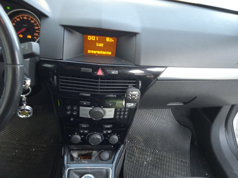 opel astra h (a04) del año 2007