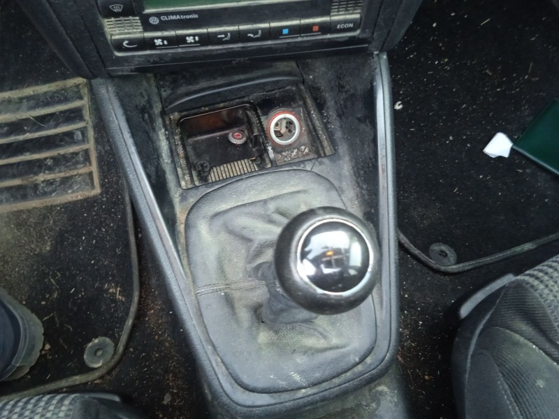 volkswagen golf iv (1j1) del año 1999