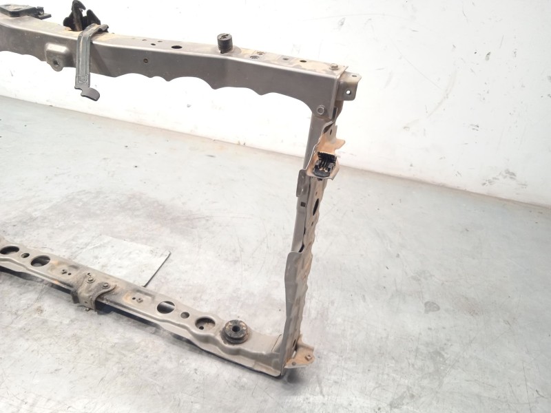 Recambio de panel frontal para toyota auris (_e18_) 1.8 hybrid (zwe186_) referencia OEM IAM 5320102904  