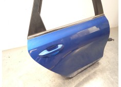 Recambio de puerta trasera derecha para kia ceed (cd) 1.0 t-gdi referencia OEM IAM 77004J7000   2