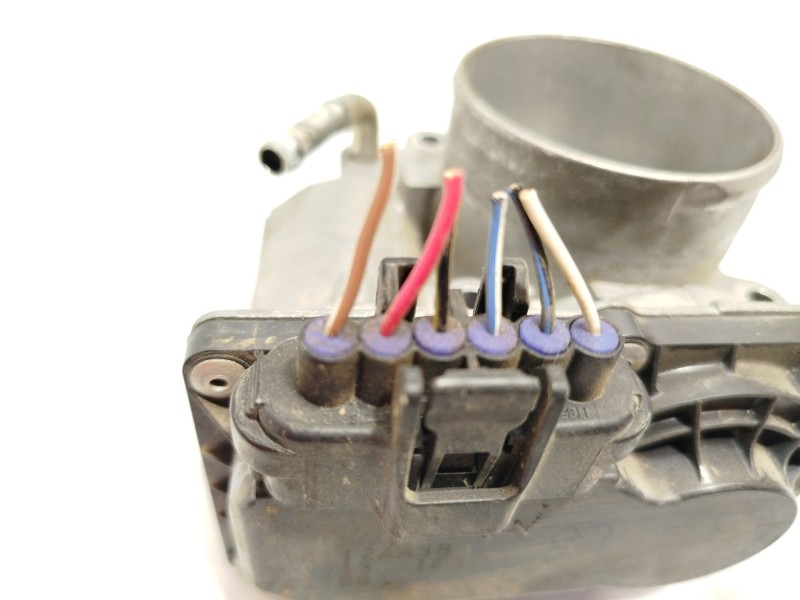 Recambio de caja mariposa para subaru forester sport referencia OEM IAM 16112AA380  