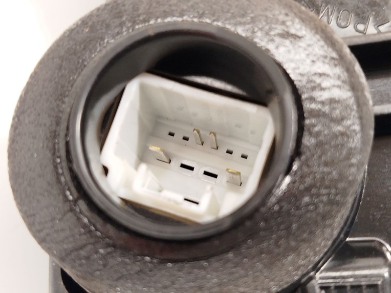 Recambio de cerradura puerta delantera derecha para subaru forester sport referencia OEM IAM 61032SG060  