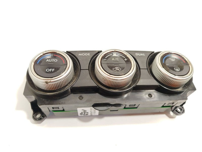 Recambio de mando climatizador para subaru forester sport referencia OEM IAM 72311SG611  