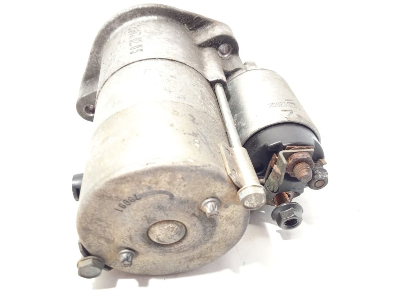 Recambio de motor arranque para ssangyong rodius i 2.7 xdi referencia OEM IAM 6611514101  