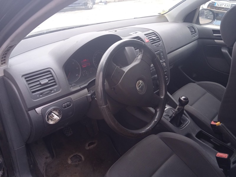 volkswagen golf v (1k1) del año 2004