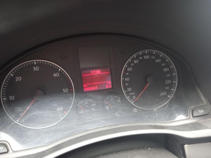 volkswagen golf v (1k1) del año 2004