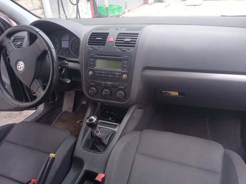 volkswagen golf v (1k1) del año 2004