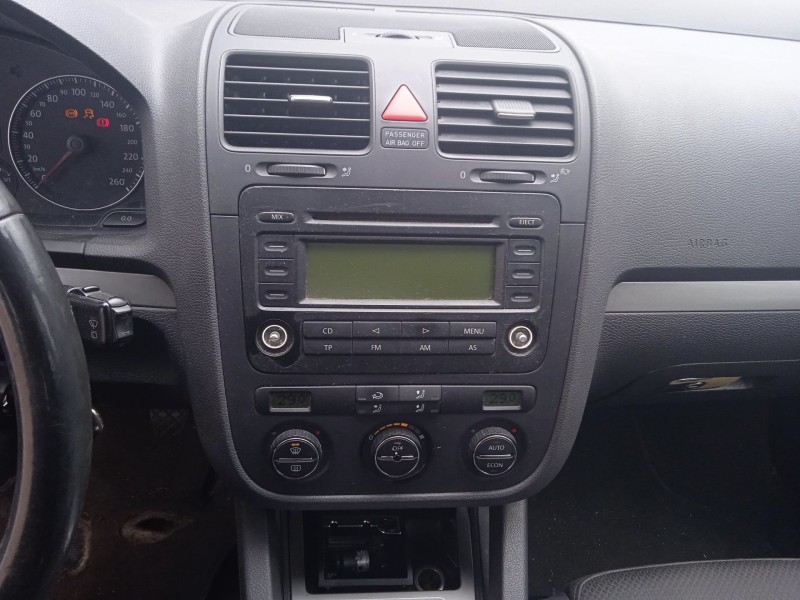 volkswagen golf v (1k1) del año 2004