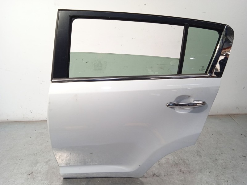 PUERTA TRASERA IZQUIERDA 770033W000 