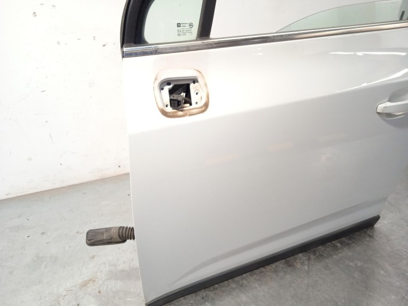Recambio de puerta delantera izquierda para chevrolet orlando (j309) 2.0 d referencia OEM IAM 95242604  
