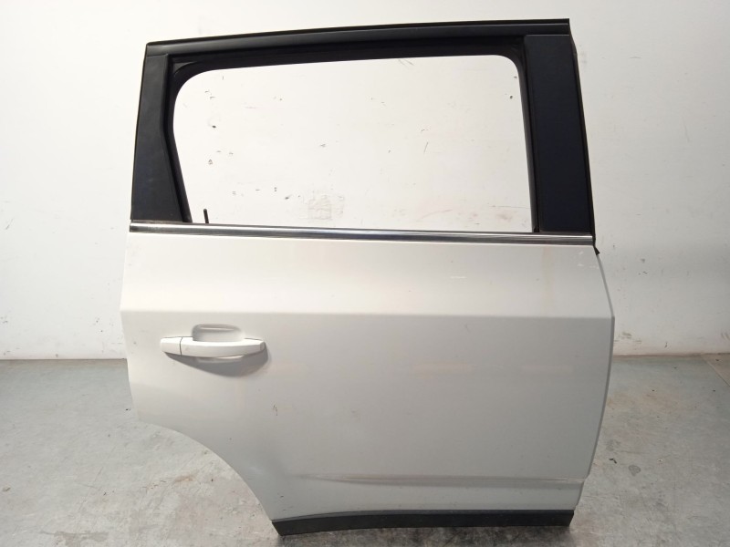 Recambio de puerta trasera derecha para chevrolet orlando (j309) 2.0 d referencia OEM IAM 95242607  