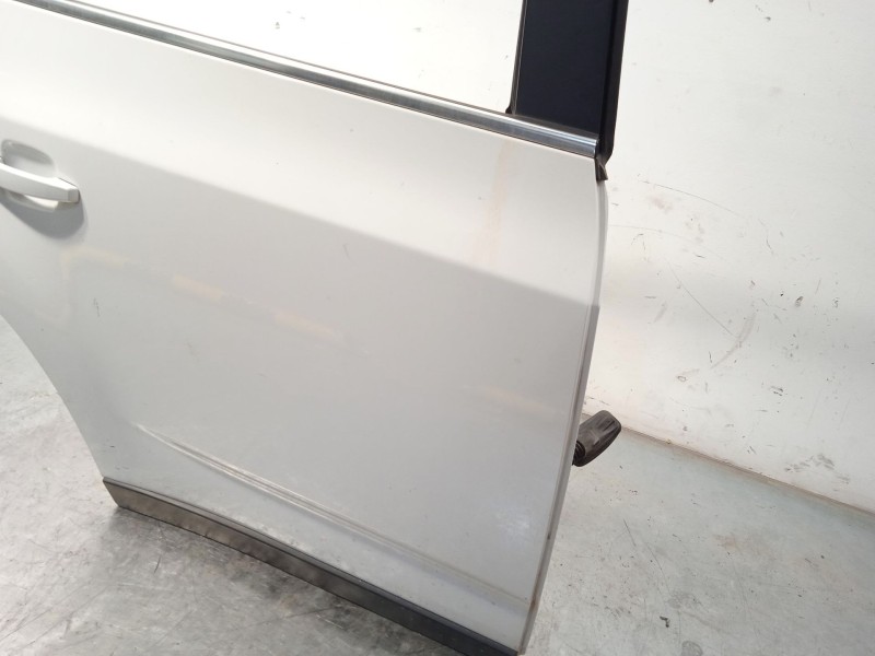 Recambio de puerta trasera derecha para chevrolet orlando (j309) 2.0 d referencia OEM IAM 95242607  