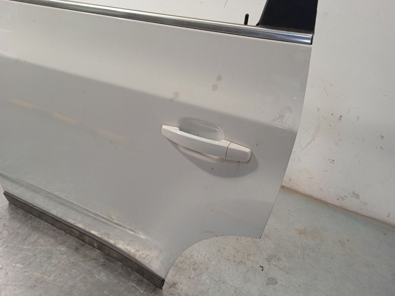Recambio de puerta trasera izquierda para chevrolet orlando (j309) 2.0 d referencia OEM IAM 95242606  