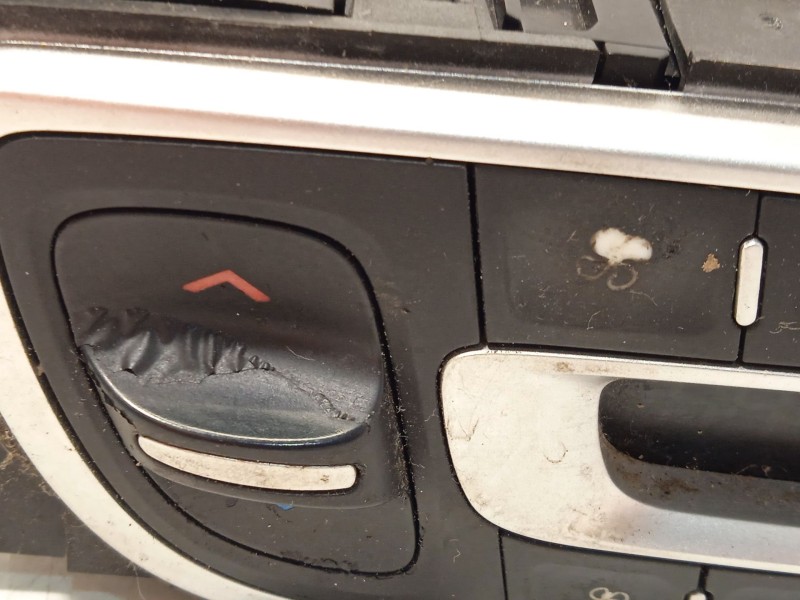 Recambio de mando climatizador para renault scénic iii (jz0/1_) 1.5 dci referencia OEM IAM 275109409R  