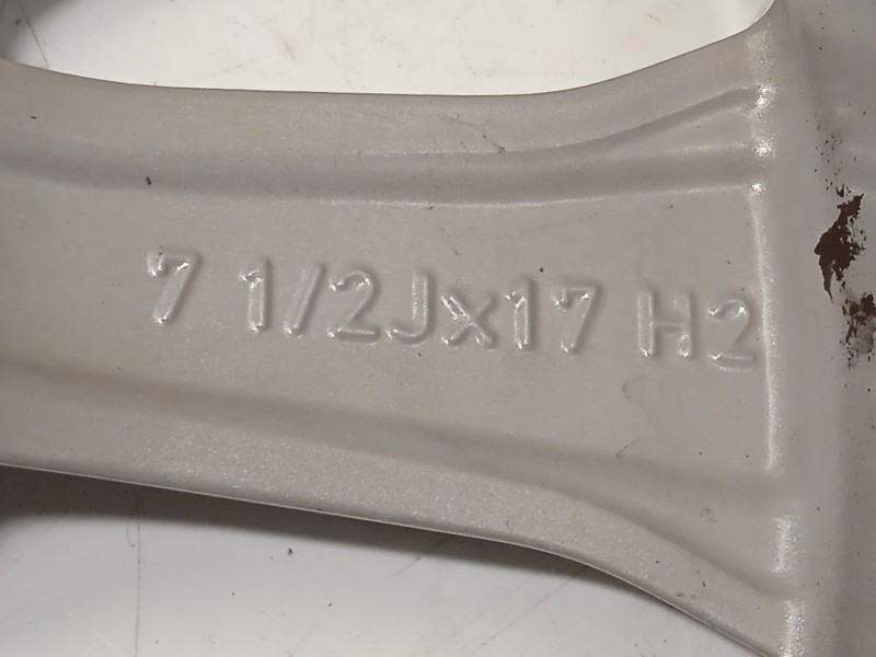 Recambio de llanta para bmw serie 3 berlina (g20) 320i referencia OEM IAM 7915323 36117915323 