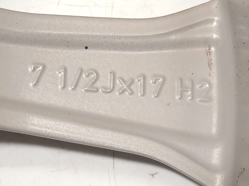 Recambio de llanta para bmw serie 3 berlina (g20) 320i referencia OEM IAM 7915323 36117915323 