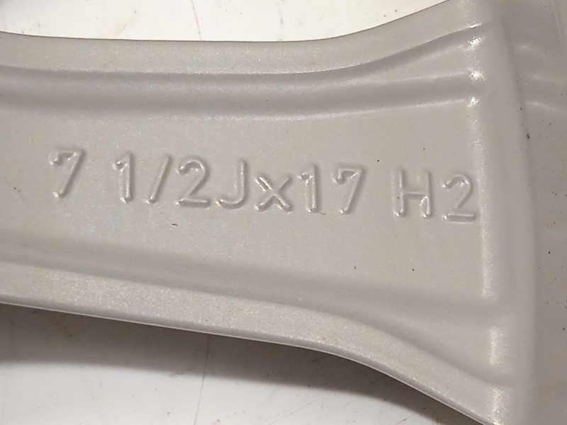 Recambio de llanta para bmw serie 3 berlina (g20) 320i referencia OEM IAM 7915323 36117915323 