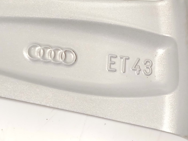 Recambio de llanta para audi q3 (f3b) 1.5 16v tsi act referencia OEM IAM 83A601025G  