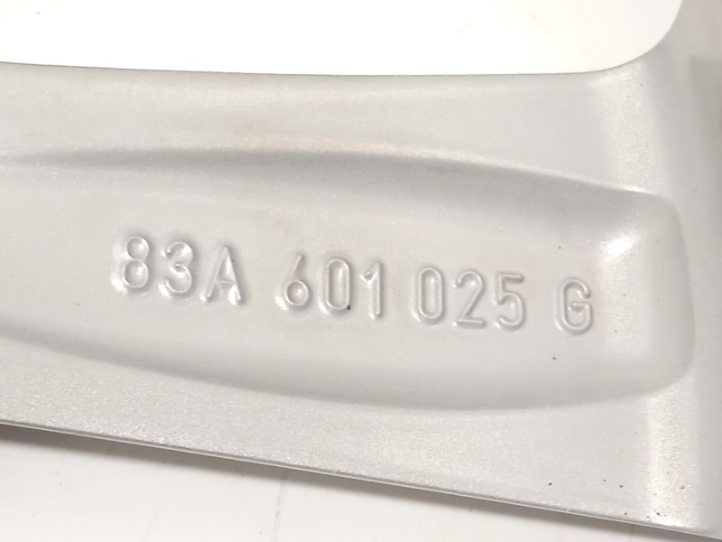 Recambio de llanta para audi q3 (f3b) 1.5 16v tsi act referencia OEM IAM 83A601025G  
