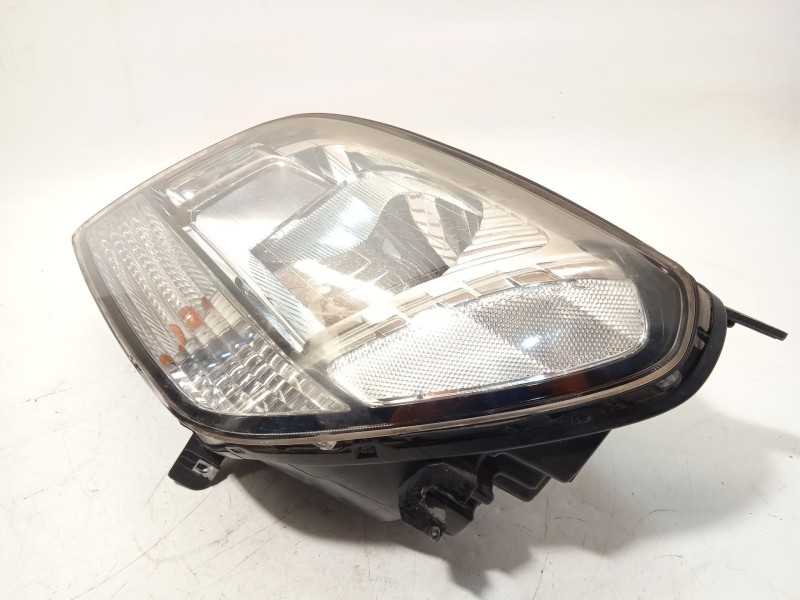 Recambio de faro izquierdo para chevrolet orlando (j309) 2.0 d referencia OEM IAM 95025585  