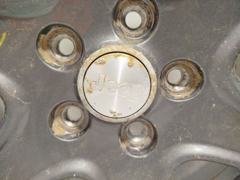 Recambio de llanta para jeep cherokee (kj) 2.5 crd 4x4 referencia OEM IAM 5GL66ZDRAD K5GL66ZDRAD 