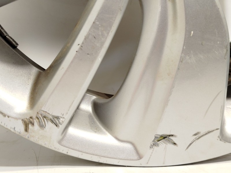 Recambio de llanta para suzuki swift v (az) 1.0 (a2l310) referencia OEM IAM 52R5660 4321052R5027N 