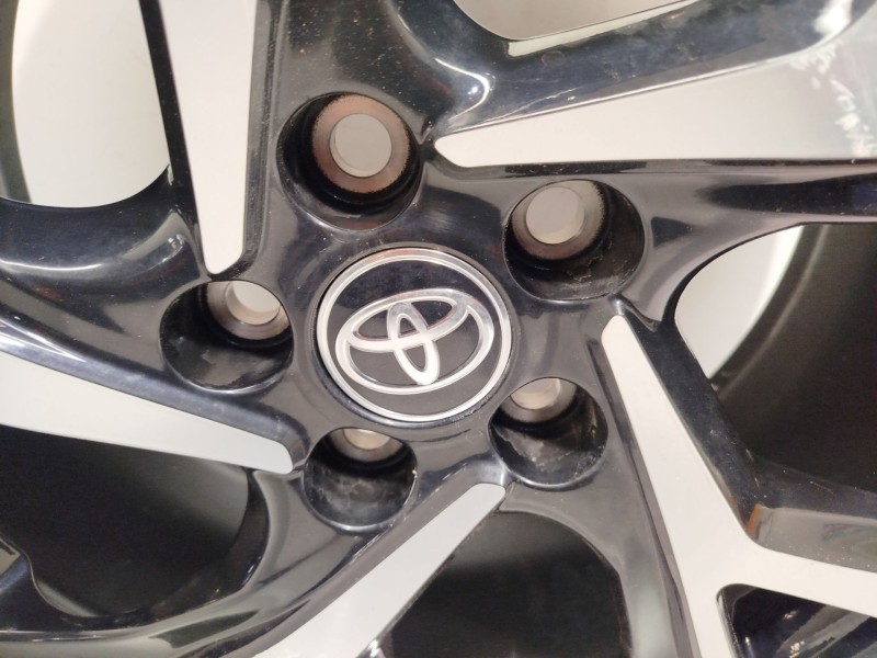 Recambio de llanta para toyota c-hr (_x1_) 2.0 hybrid (maxh10) referencia OEM IAM 42611F4040  