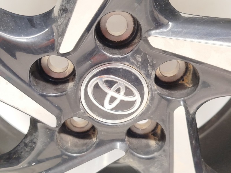 Recambio de llanta para toyota c-hr (_x1_) 2.0 hybrid (maxh10) referencia OEM IAM 42611F4040  
