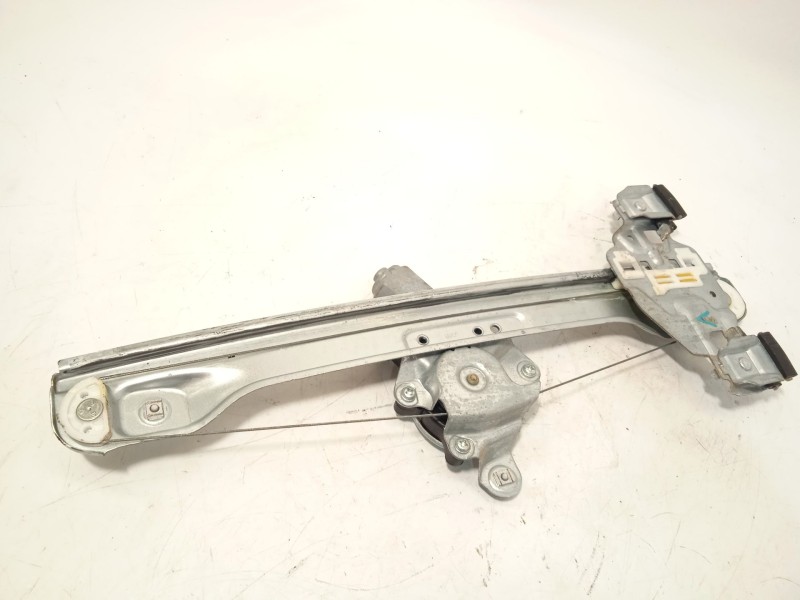 Recambio de elevalunas trasero derecho para chevrolet orlando (j309) 2.0 d referencia OEM IAM 98810J3070  